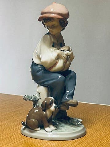 Lladró - Antonio Ramos - sculptuur, My Best Friend - 17 cm -