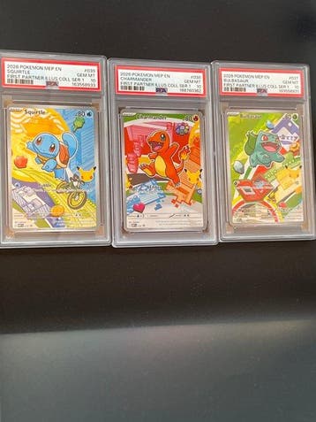 Pokémon - 3 Graded card - Squirtle, Bulbasaur First Partner, Hobby en Vrije tijd, Nieuw