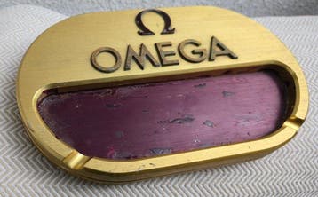 OMEGA watch - Zonder minimumprijs - Asbak - Messing, Verzamelen, Nieuw