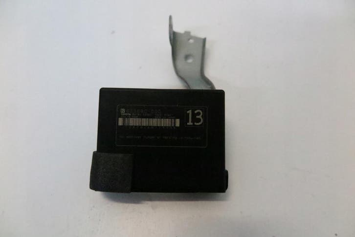 immobilizer module Toyota Prius Plus 89784-12061, Auto-onderdelen, Elektronica en Kabels, Gebruikt, Verzenden