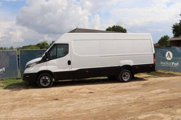 Veiling: Bestelwagen Iveco 35C14 Diesel 136pk 2022