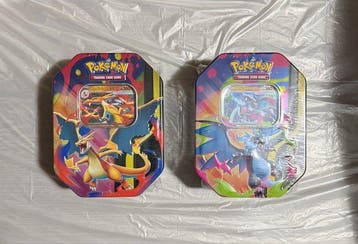 2 Box - Dracaufeu - Mega Charizard Tin ( Y and X ), Hobby en Vrije tijd, Verzamelkaartspellen | Pokémon, Nieuw