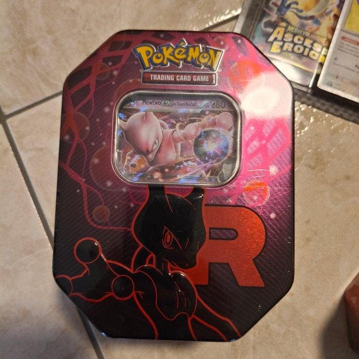 Pokémon - 3 Blisterverpakking - 2 Tin rivali predestinati, Hobby en Vrije tijd, Verzamelkaartspellen | Pokémon