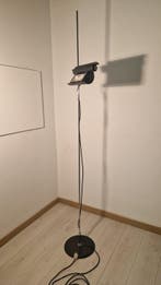 Oluce - Vico Magistretti - Staande lamp - DIM333 - IJzer -