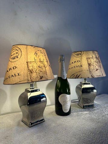 Lightmakers B.V. - Tafellamp (2) - Castle - Chroom,, Antiek en Kunst
