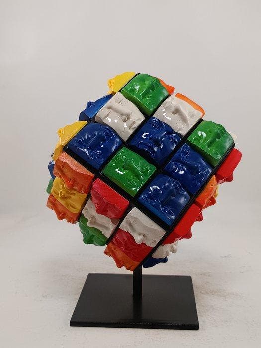 Salvatore Alibrio - Rubik face, Antiquités & Art, Art | Objets design
