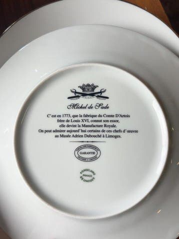 Michel de Sade - Service de table pour 6 (17) - Porcelaine,