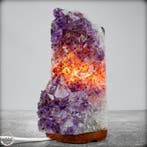 Natuurlijke amethistlamp op houten standaard- 1845.88 g