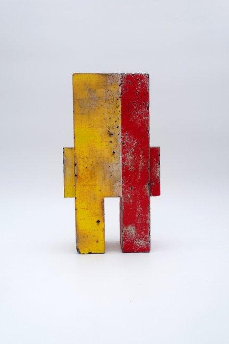 Wxyz (1980) - sculptuur, 322-1 - 246 mm - beton - 2025, Antiek en Kunst, Kunst | Designobjecten