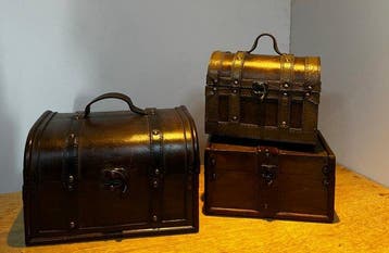 Poitrine (3) - Coffre de rangement décoratif en bois avec