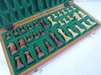 Jeu déchecs Geant avec échiquier coffret 53 x 53 cm King 95