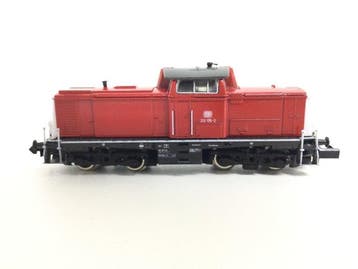 Arnold N - 2013 - Diesellocomotief (1) - BR 212 in
