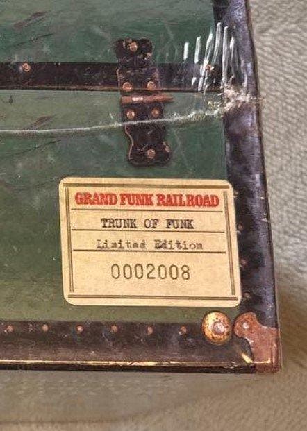 洋楽 GRAND FUNK RAILROAD TRUNK OF FUNKVOL1& 2 Trunk Of Funk Vol.2 : Grand Funk Railroad: Amazon.it: CD e Vinili}