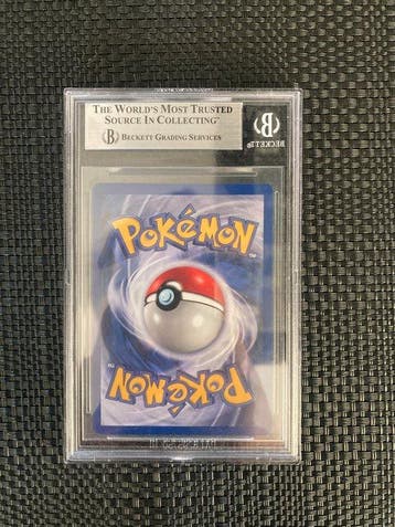 Pokémon - 1 Graded card - Charmander 46/102 First edition -, Hobby en Vrije tijd, Nieuw