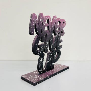 AIIROH - Wood Sculpture - Never Give Up, Antiek en Kunst