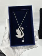 Swarovski - Beeld, Swan Series Teardrop Pendant Necklace - 0