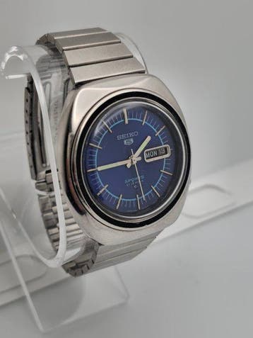 Seiko - Ufo - Sports Day date - Zonder minimumprijs -
