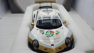 IXO 1:12 - Modelauto - Porsche 911 (991) RSR 24h Le Mans, Nieuw
