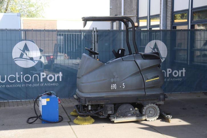 Veiling: Veegmachine Karcher B250R Elektrisch 5500W 2014, Zakelijke goederen, Machines en Bouw | Onderhoud en Reiniging, Ophalen