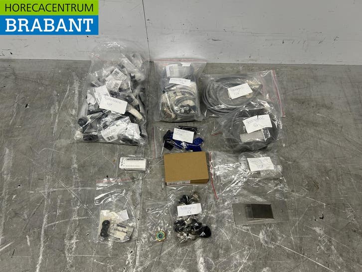 Lot Brita Purity pièces détachées Horeca, Articles professionnels, Horeca | Autre, Envoi