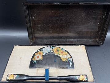 Haar ornament (2) - Japan