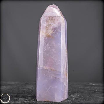 Obélisque en quartz rose lavande naturel – Harmonie douce,