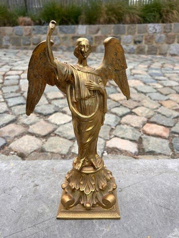 sculptuur, Bronzen engel met gespreide vleugels - 31 cm -