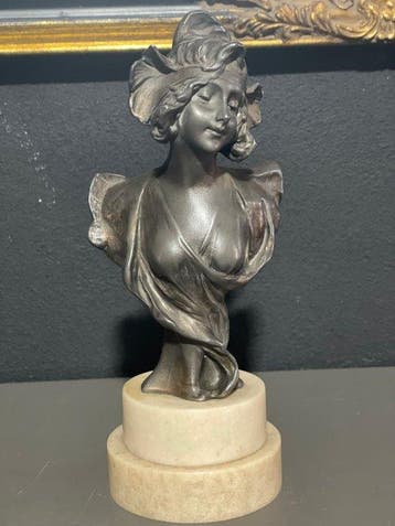 Jacobs - Buste, Knappe dame/ Jugendstil - 20 cm - Étain -