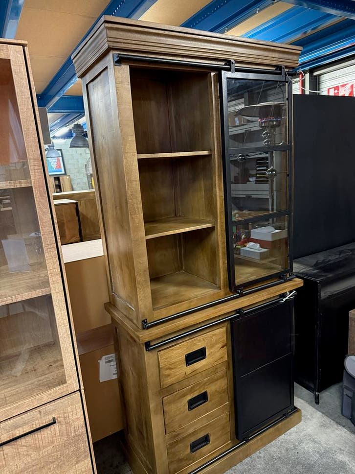 Prestige buffetkast klein, mangohout (nieuw, A-keuze), Huis en Inrichting, Kasten | Buffetkasten, Nieuw, Overige houtsoorten, Metaal