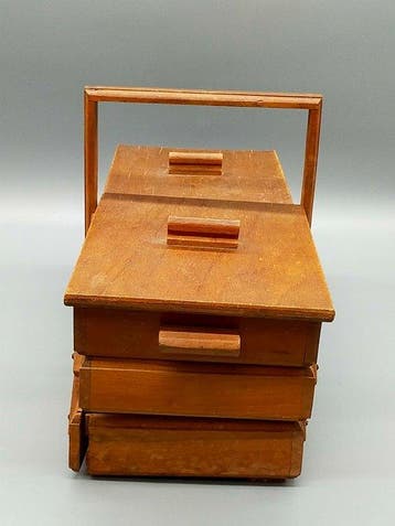 Naaidoos - van hout – harmonicapaciteit – vintage naaidoos -, Antiek en Kunst