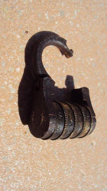 Cadenas Antique - Ancien cadenas a combinai