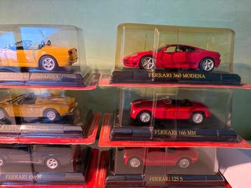1:43 - Modelauto (13) - Ferrari vari modelli, Nieuw