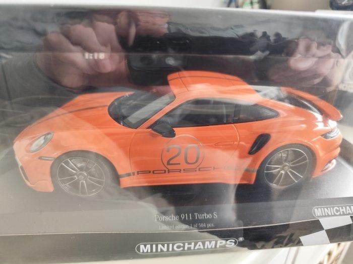 Minichamps 1:18 - Modelauto - Porsche 911 Turbo S, Hobby en Vrije tijd, Modelauto's | 1:5 tot 1:12
