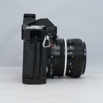 Nikon Nikomat FTN Black + Nikkor 35mm F2.8 Analoge camera
