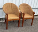 Stoel (2) - Hout, rotan