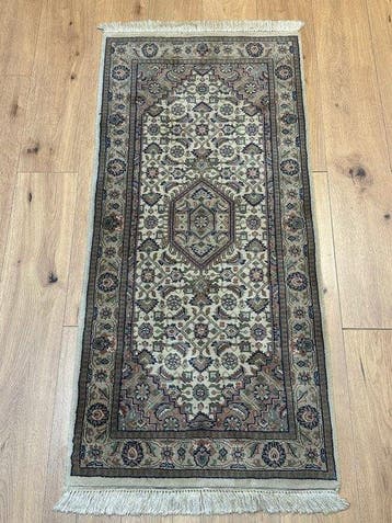 Superbe tapis oriental indo-bijjar tissé à la main avec un, Maison & Meubles