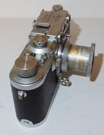 Leica IIIa body - 1938 - Elmar 3.5/5cm lens - working