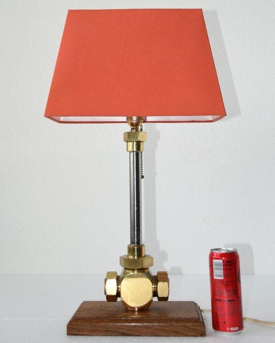Lampe de table - Une lampe de table industrielle unique avec, Antiek en Kunst, Kunst | Designobjecten