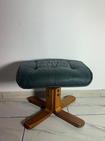 Repose-pied - Pouf Ottoman scandinave en cuir et bois cintré