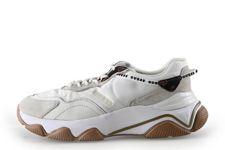 Guess Sneakers in maat 41 Beige, Kleding | Dames, Schoenen, Beige, Gedragen, Sneakers, Verzenden