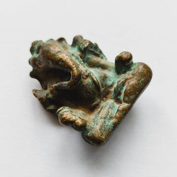 Oud-Indochinese Brons XS Zittende Ganesha-kraal Talisman -, Antiek en Kunst