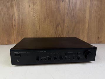 Yamaha - CX-630 Control Amplifier Solid state versterker