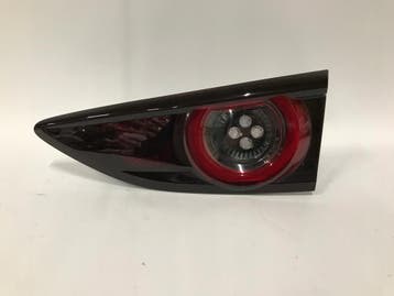Mazda 3 BP 19- hatchback rechter binnenlamp LED EU, Verzenden