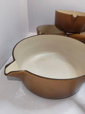 Le Creuset - Pan (5) - Gietijzer, Teak - Vintage pannenset