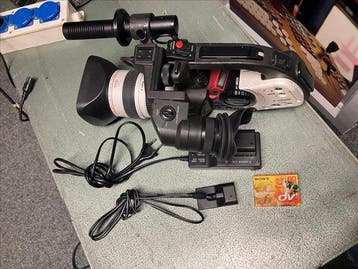 Canon DM-XL1S E with battery ,power adaptor ,MA-200 Dual XLR