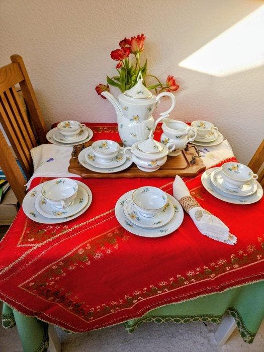 Seltmann Weiden - Annabell Gelbe Rose - Koffie- en, Antiek en Kunst, Antiek | Meubels | Tafels