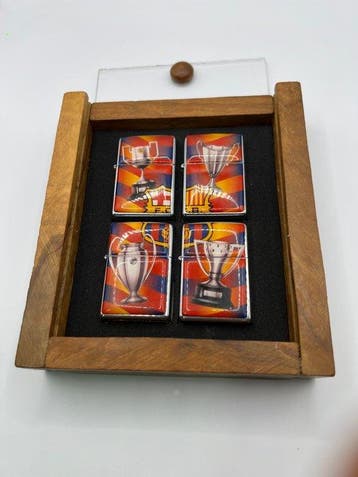 Zippo - Four FC Barcelona - Aansteker - Staal (roestvrij) -, Nieuw