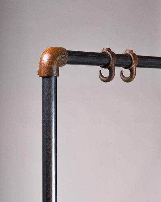 Heilig Objects - Kleerkast (6) - Eik - SALEM kledingrek, Antiquités & Art, Art | Objets design