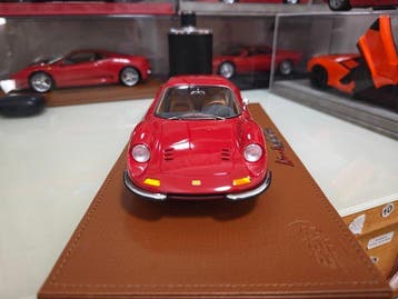 BBR 1:18 - Modelauto - Ferrari dino 246GT tipo 607L