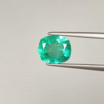 Vert Émeraude - 3.10 ct - International Gemological